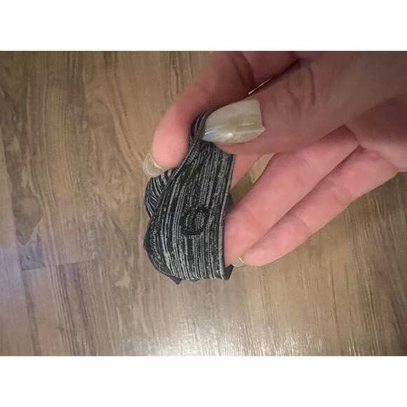 Lululemon short sleeve top - Picture 4 of 4